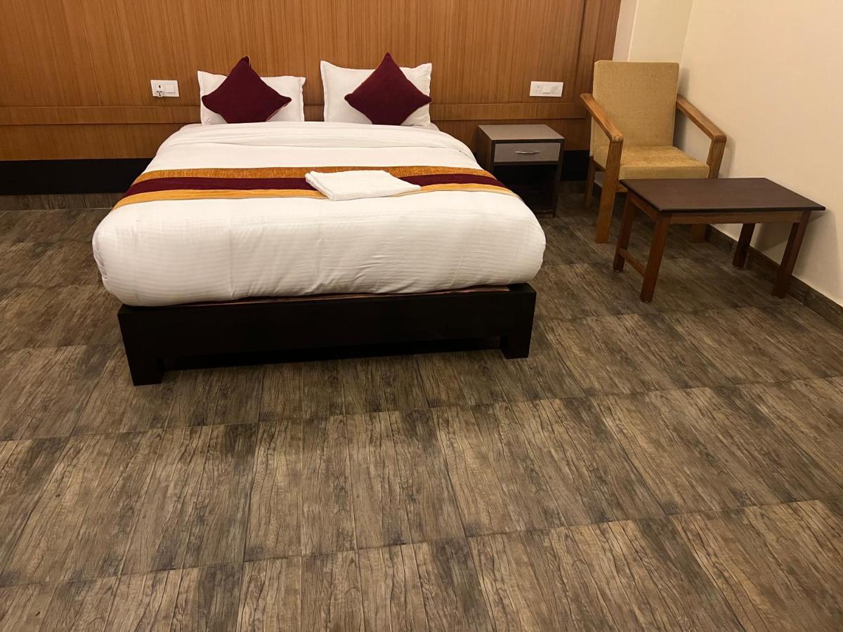 פוקהרה Hotel Murano מראה חיצוני תמונה