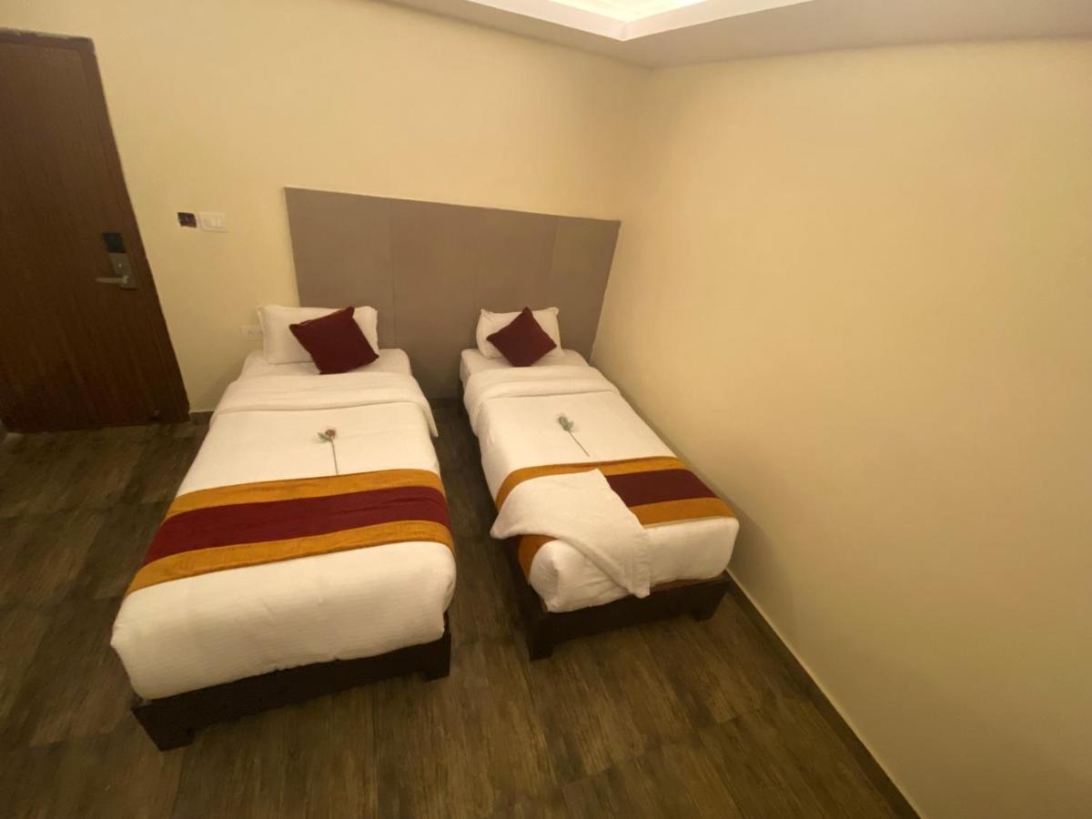 פוקהרה Hotel Murano מראה חיצוני תמונה